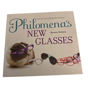 Philomena's New Glasses Book  y Brenna Maloney